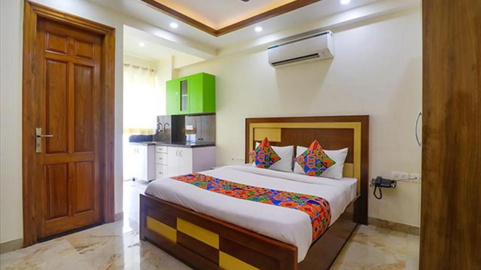 *** מלון גורגאון Fabhotel Star Corporate Suite הודו