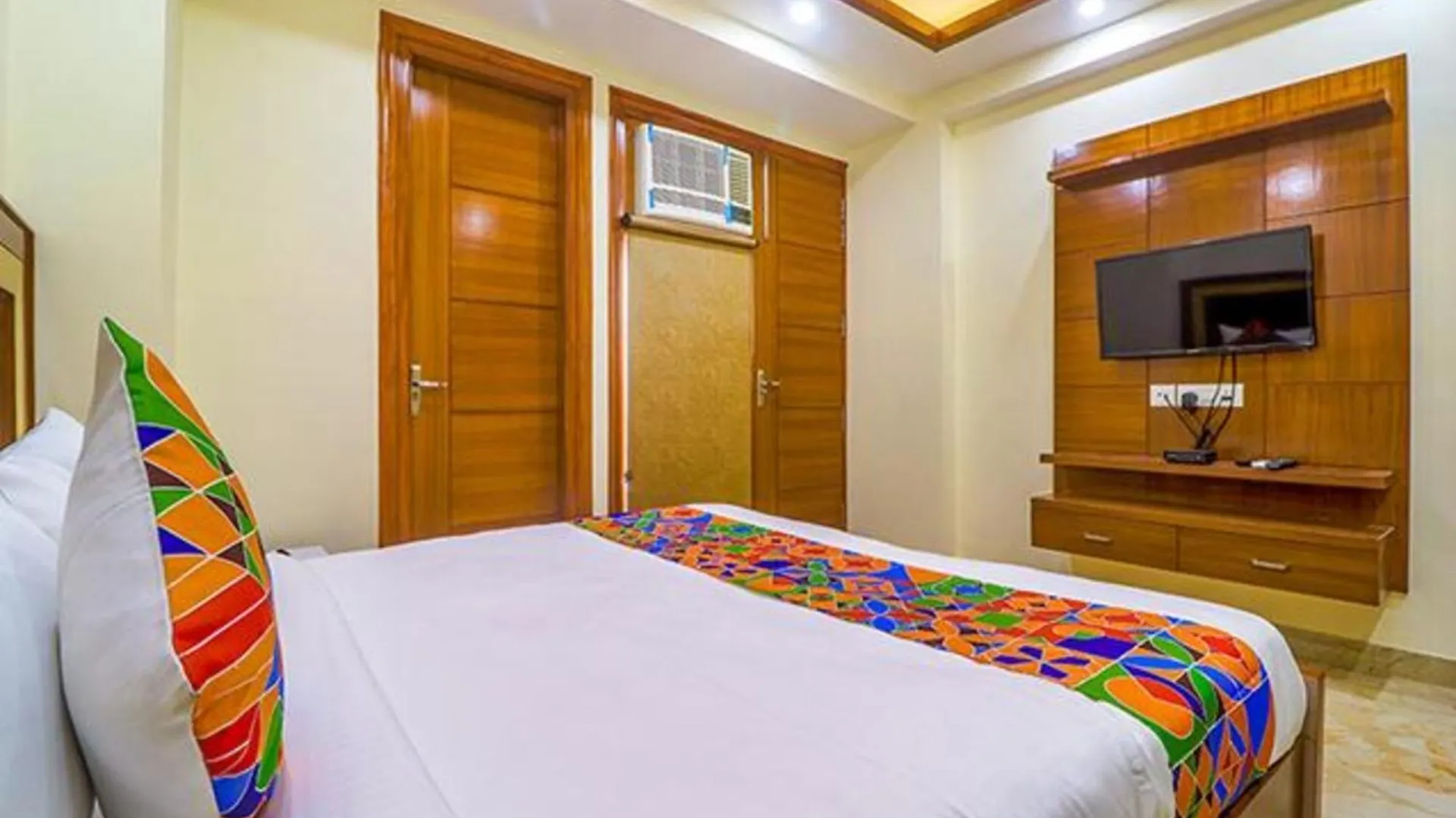 גורגאון Fabhotel Star Corporate Suite הודו