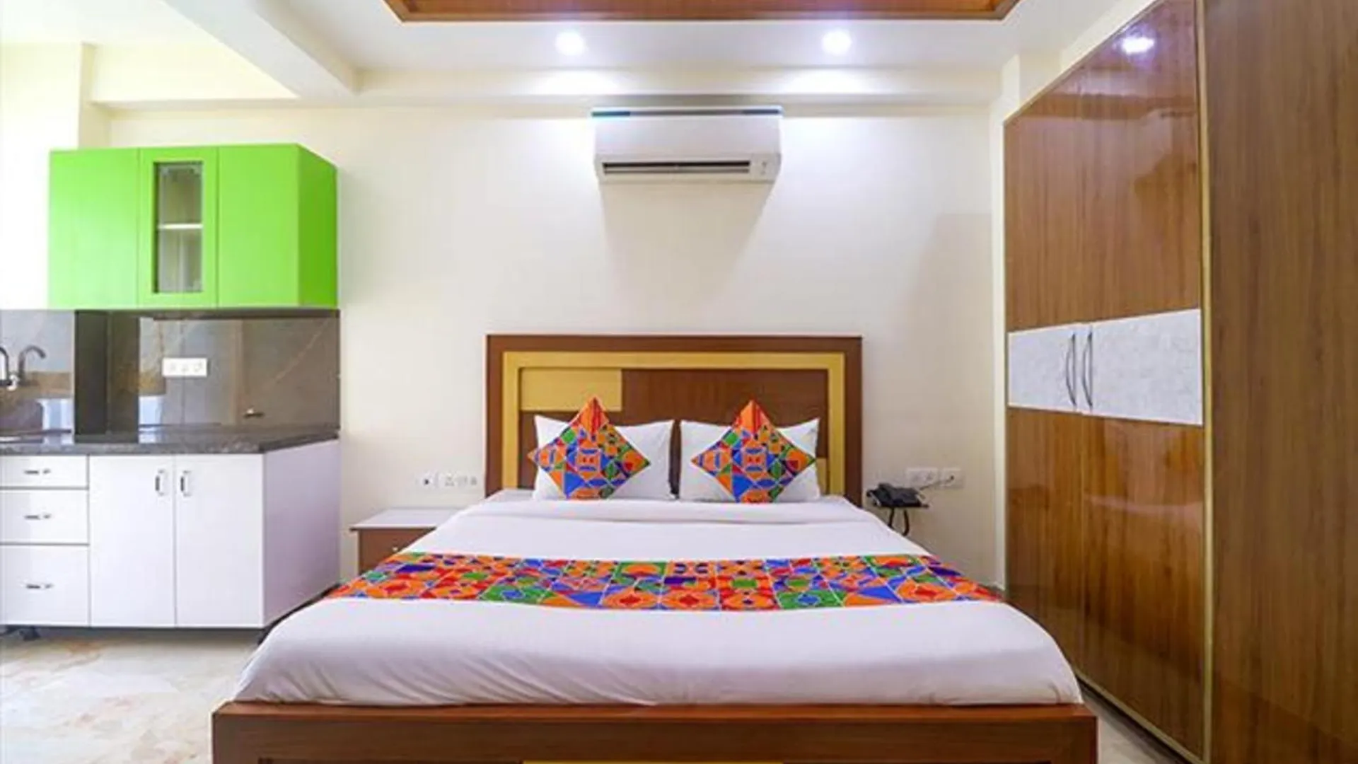 גורגאון Fabhotel Star Corporate Suite 3*,  הודו